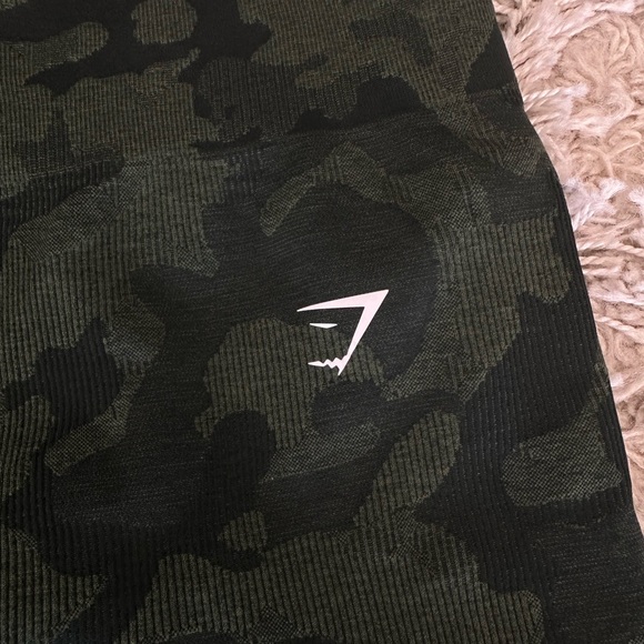 Gymshark Adapt Camo Seamless Shorts - Picture 3 of 10